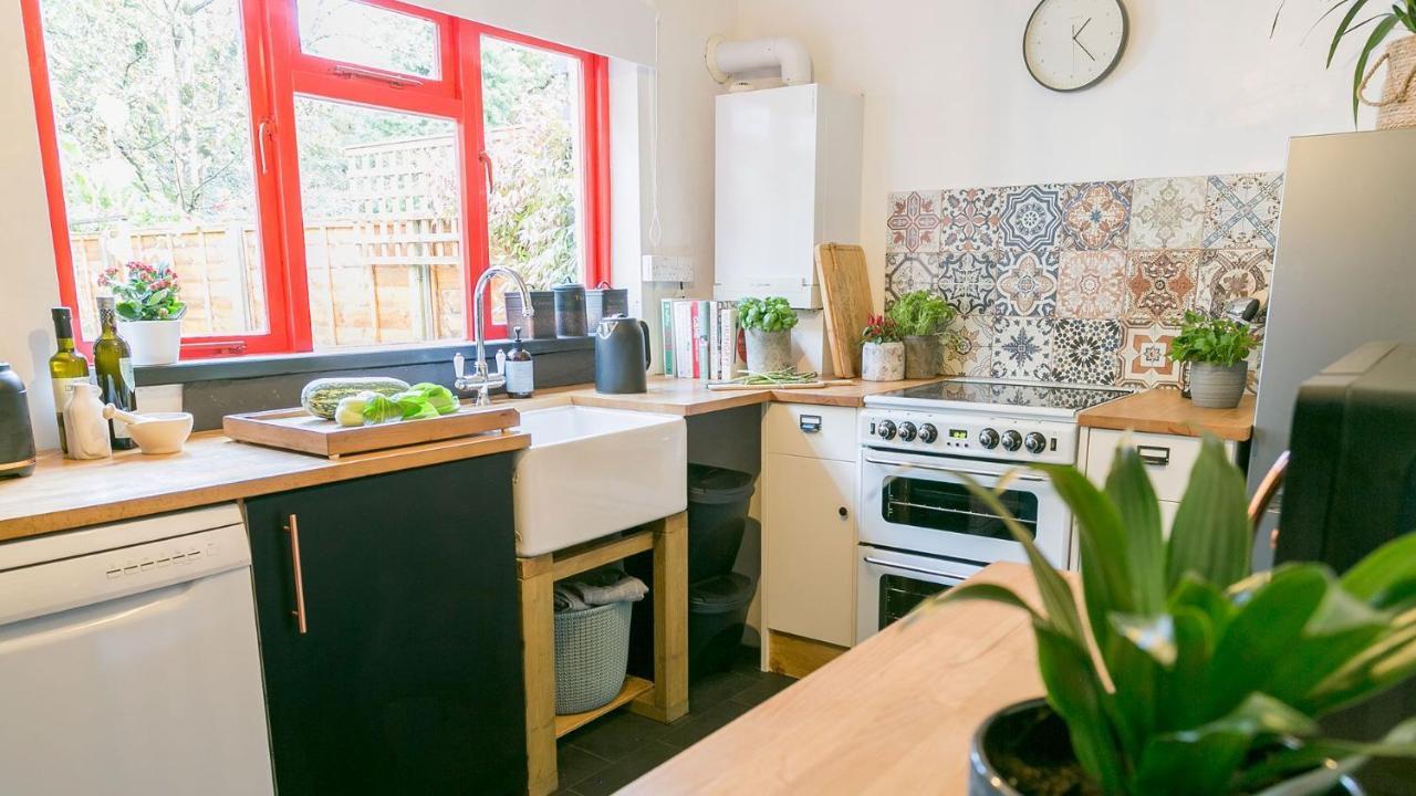 Cuddfan Holiday home *